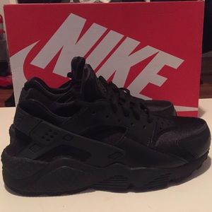 Nike Air Huarache Run Sneakers